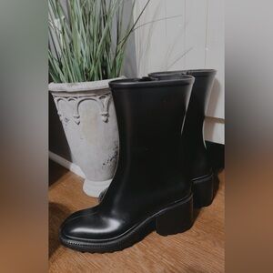 INC International Concepts Black Rain Boots size 8